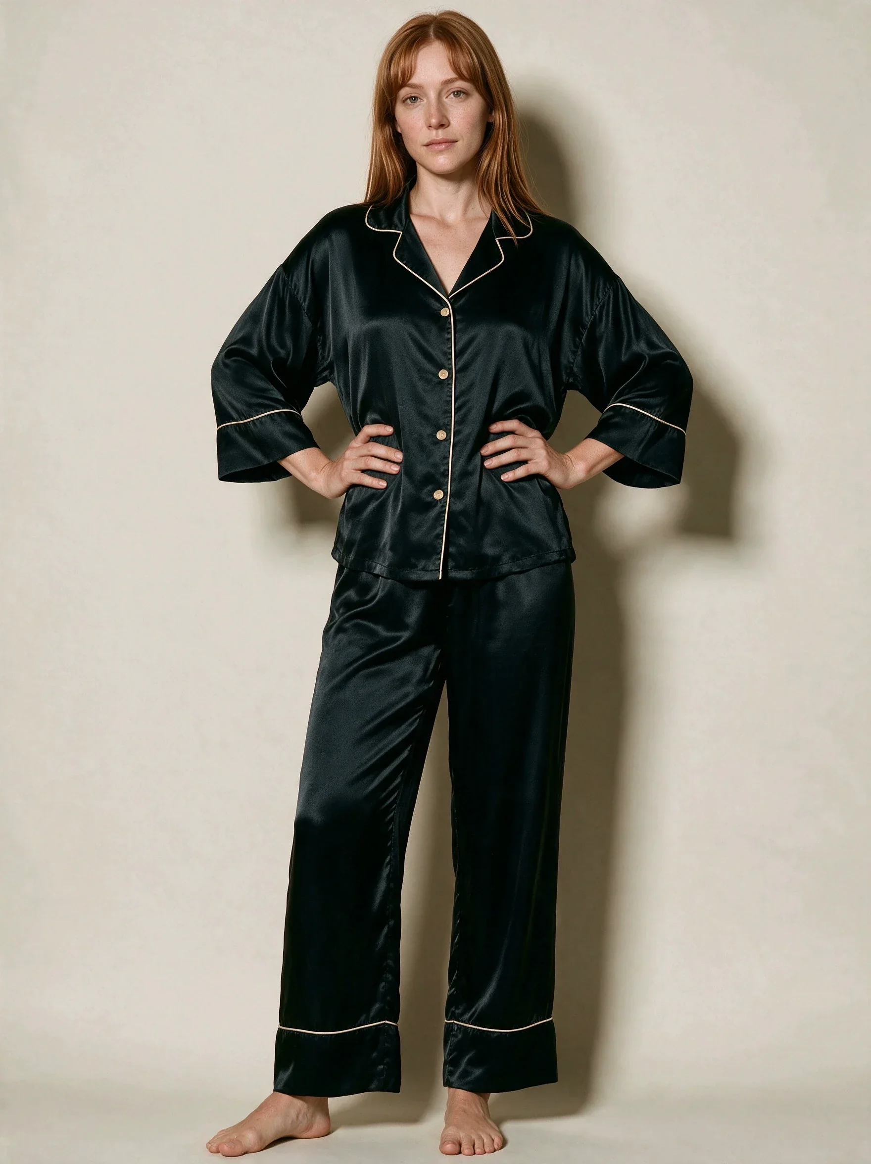 Passepoil Pyjama – black – front